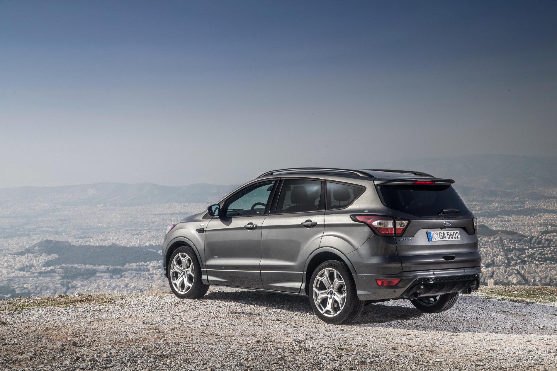 Ford Kuga 2017, Geniş iç hacim tam bir aile arabası
