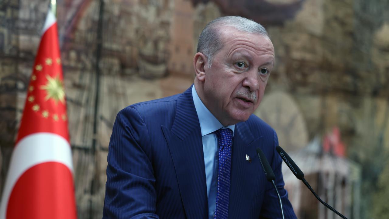 Cumhurbaşkanı Erdoğan: Aileye saldırı beka meselesidir.